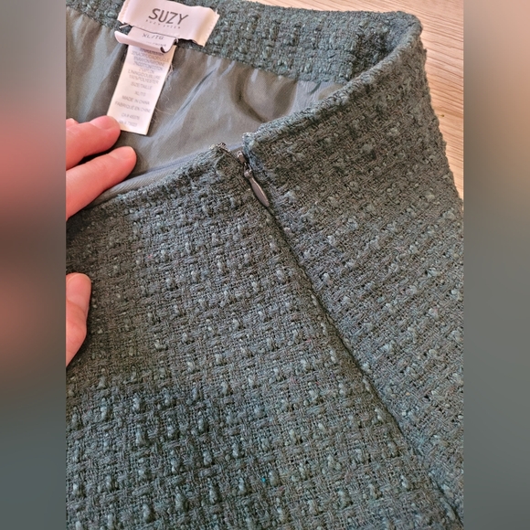 Suzy Shier Tweed Skirt - Picture 2 of 3
